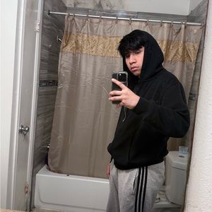 Meet your Posher, Christopher